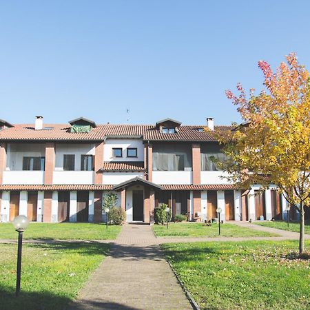 Castelletto - Armonia Rustica E Moderna Appartement Bressana Bottarone Buitenkant foto